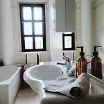 La Casa Del Merlo