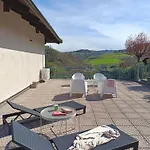 La Casa Del Merlo Дом отдыха Rodello