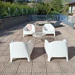 La Casa Del Merlo Дом отдыха Rodello