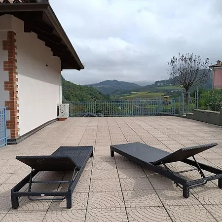 La Casa Del Merlo Holiday home Rodello